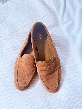 Zara Suede Penny Loafers in Camel Brown